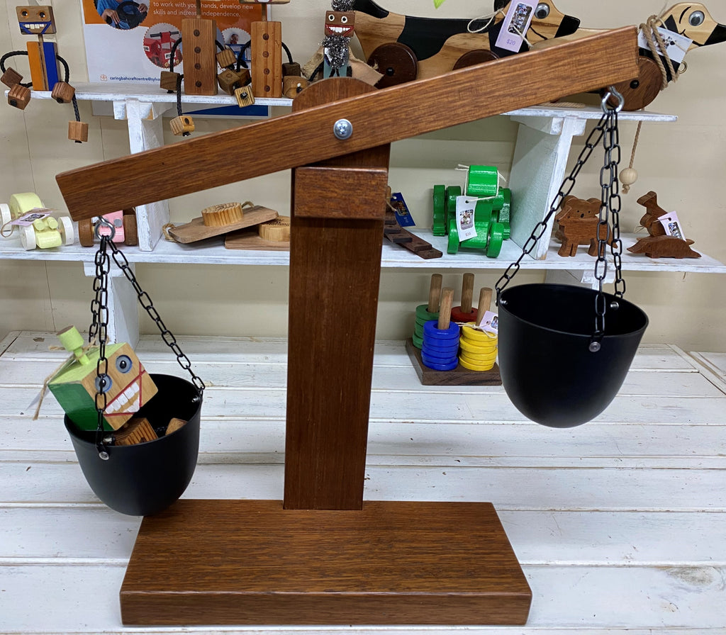Kids Wooden Scales with plastic flower pot buckets